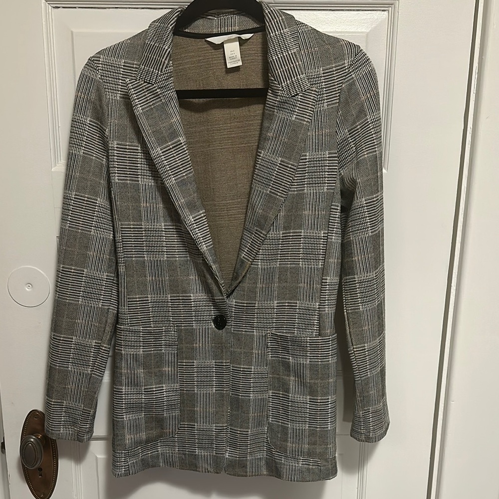 H&M Oversized Lightweight Plaid Blazer Size 2 XS Grey, Black, and Yellow
